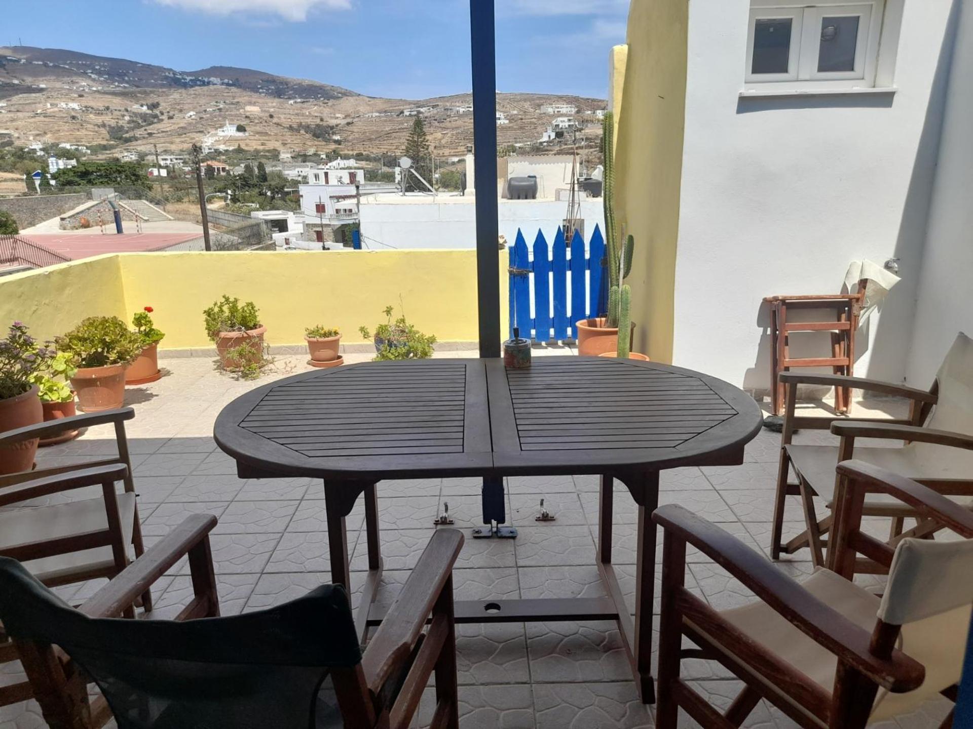 A Apartment Tínos